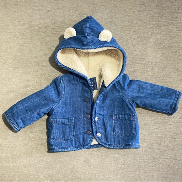 BABY GAP Sherpa lined denim jacket size 0-6months - Picture 1 of 5